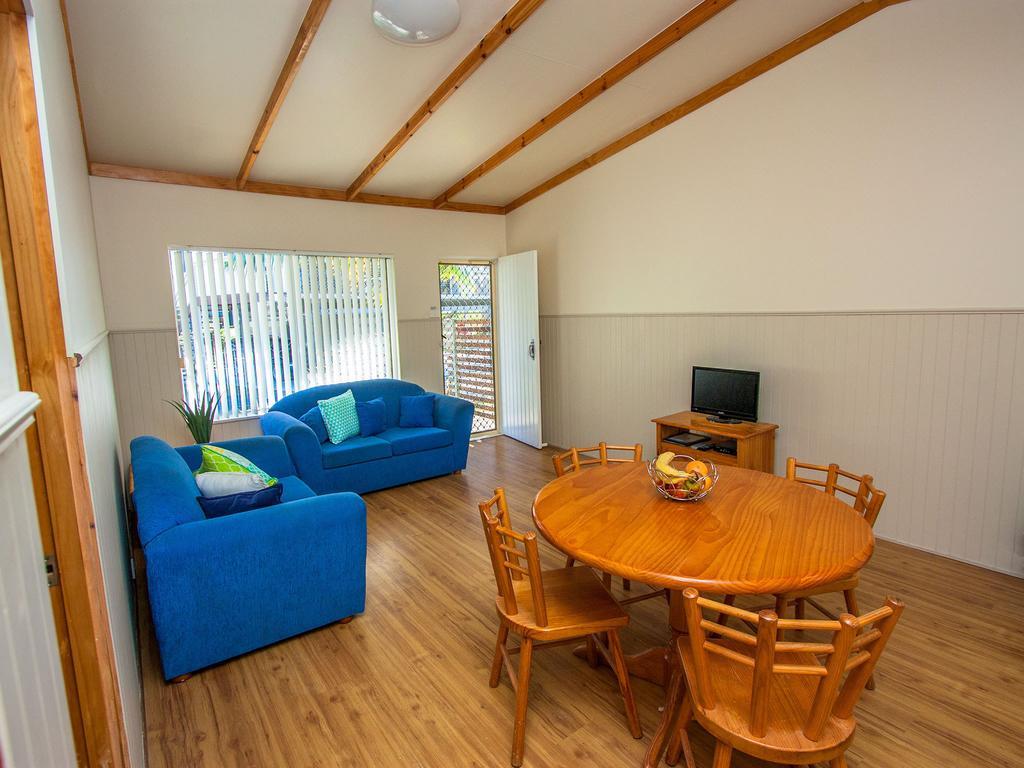 Caseys Beach Holiday Park Sunshine Bay Cameră foto