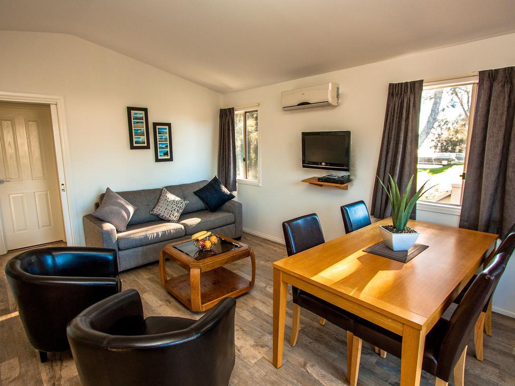 Caseys Beach Holiday Park Sunshine Bay Cameră foto